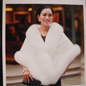 Old Dlrd Women's Winter Faux Fur Coat Wedding Bride Cloak Cape Shawl for Evening